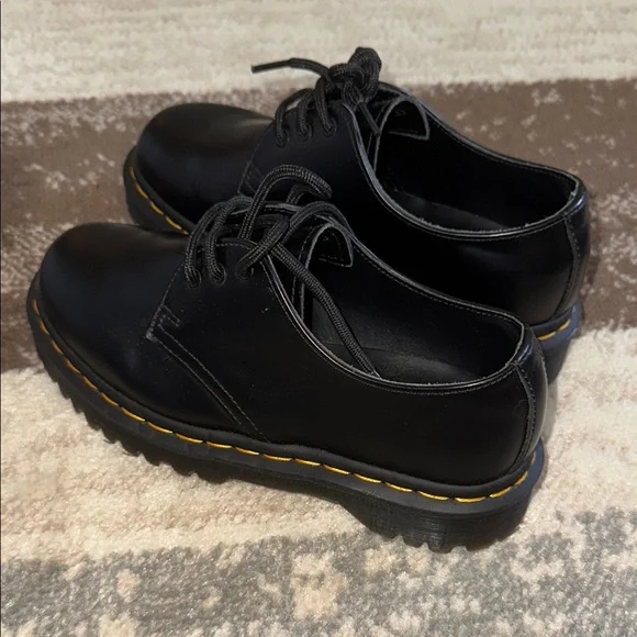 【新品未使用】Dr.Martens 24597980 WMS 1461 1461 Vintage Made in England Oxford Shoes in Black | Dr. Martens